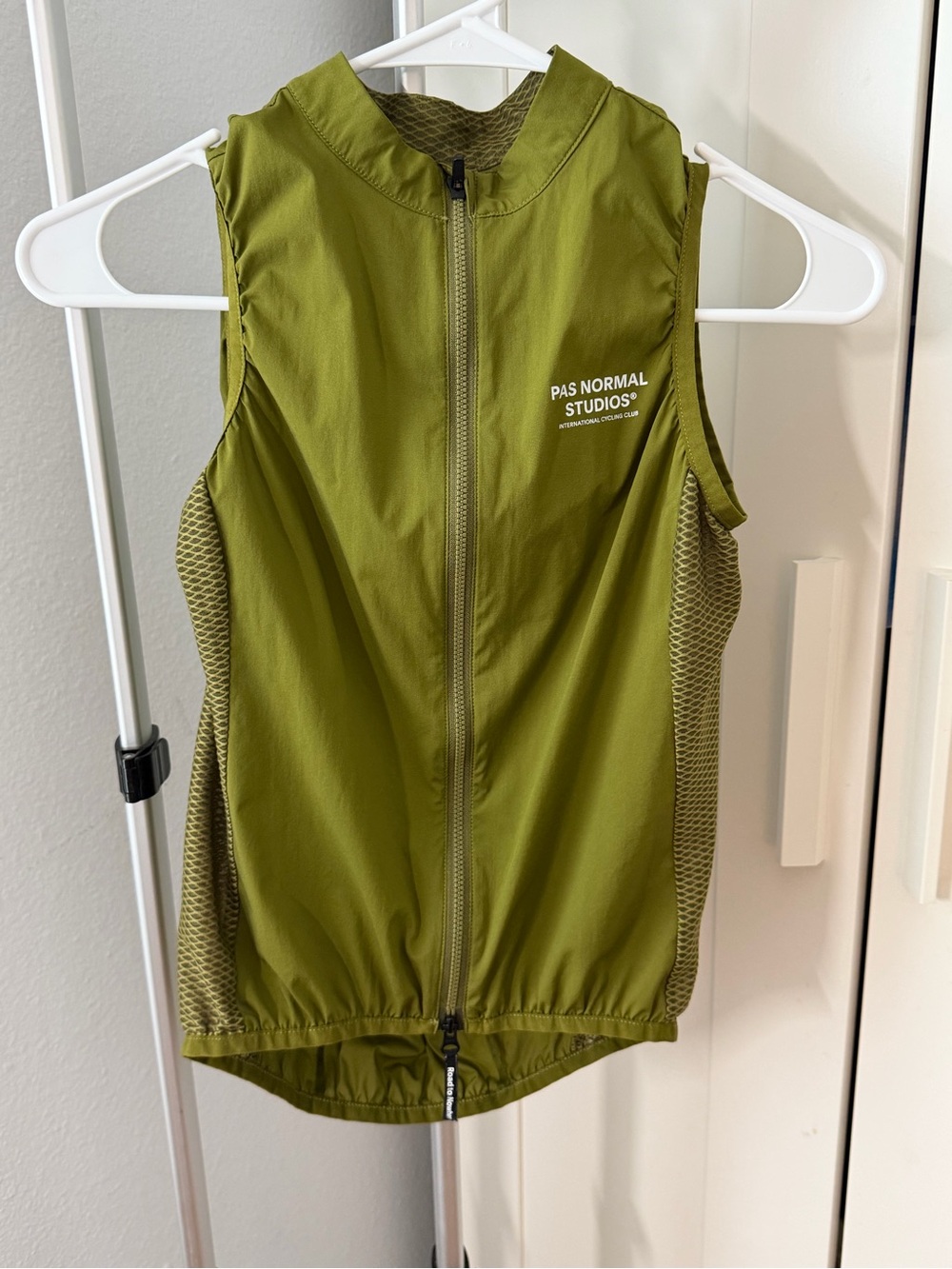 Pas Normal Studio Women's Mechanism Stow Away Gilet
